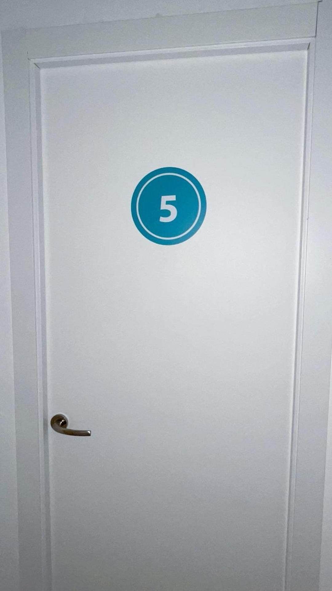 Hostel Sorolla Playa マラガ エクステリア 写真