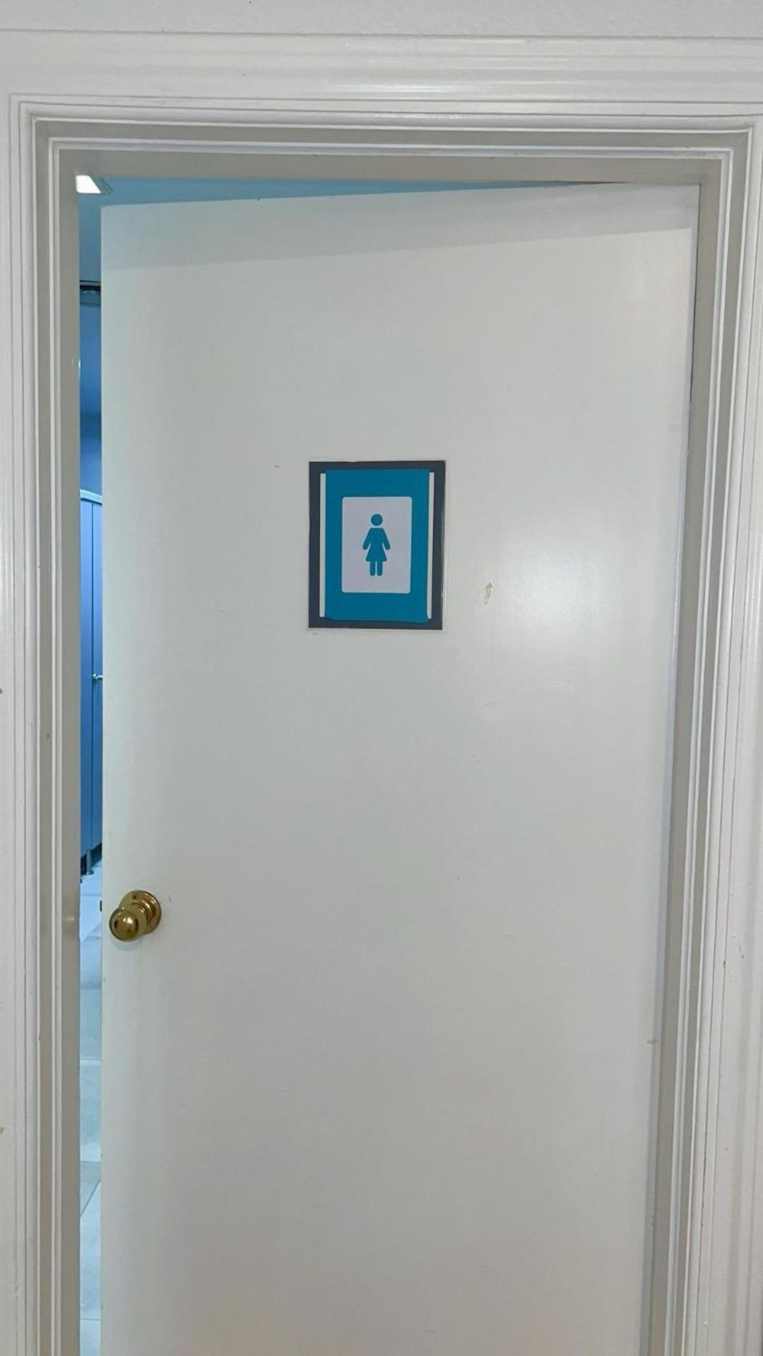 Hostel Sorolla Playa マラガ エクステリア 写真